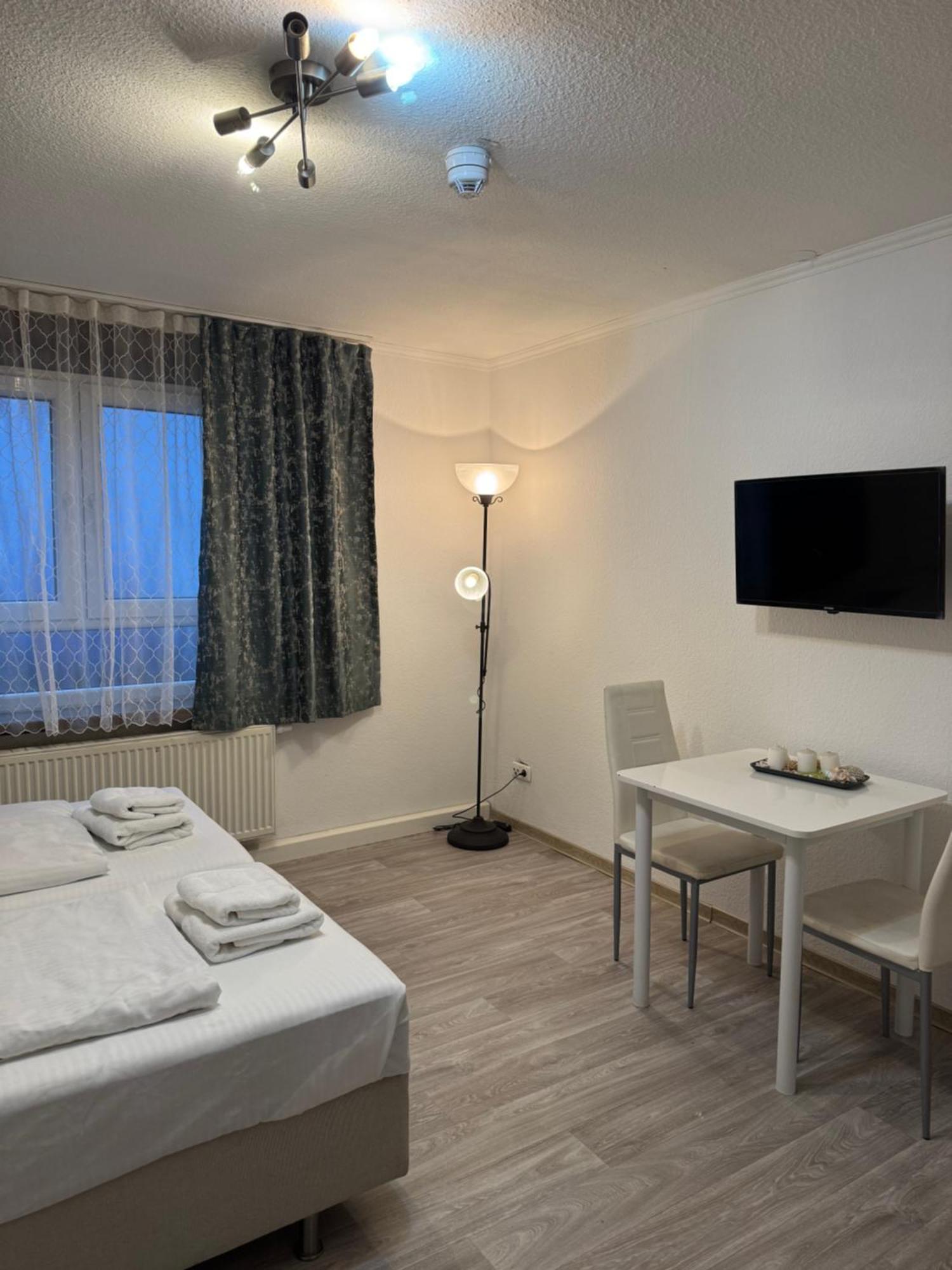 Hotel-Pension Alt-Heidenberg Siegen Eksteriør billede