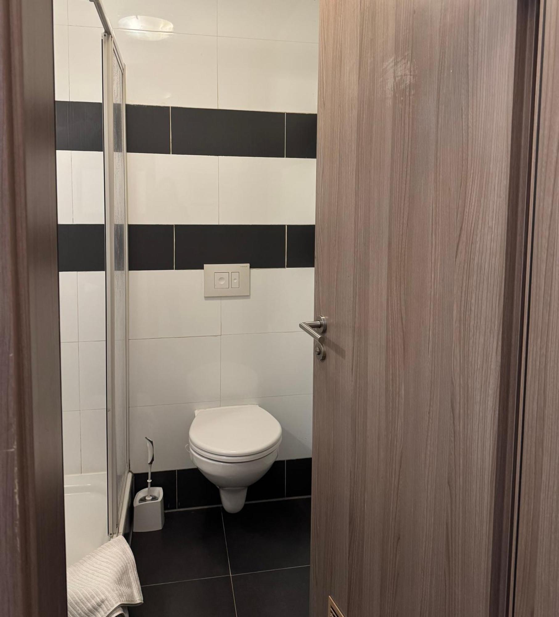 Hotel-Pension Alt-Heidenberg Siegen Eksteriør billede